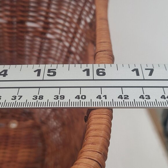 Pet Cruiser Wicker Cruiser™ Pet Bicycle Basket - Picture 5 of 12